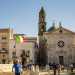 Sul lato sud della piazza si erge la Chiesa Maddalena, con lelegante rosone, la cupola e il suo alto campanile. Si presenta con un prospetto sobrio dalle linee classiche seicentesche, mentre linterno  sfarzoso e di gusto baroccheggiante